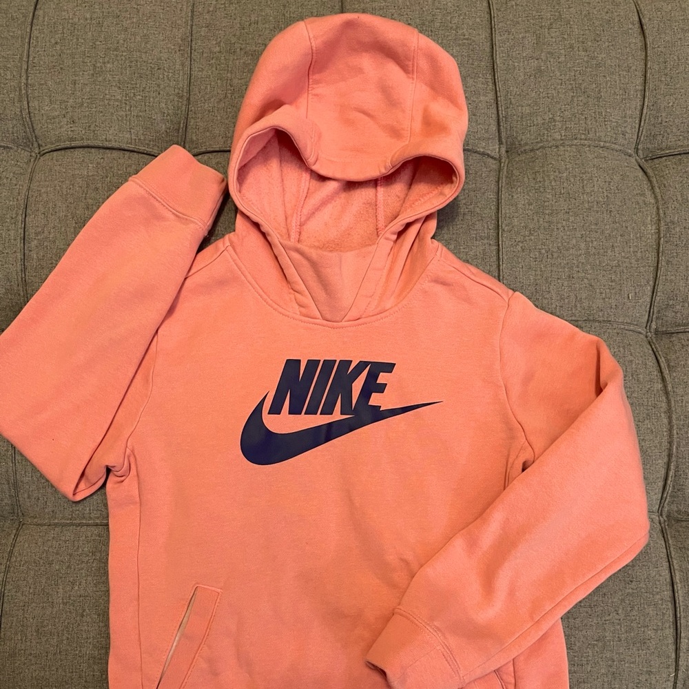 Nike hoodie, Big girls size M(8-10)